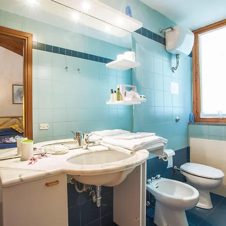 Cavendo Tutus Kır Evi *